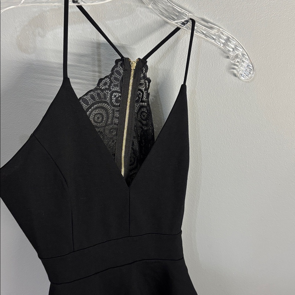Windsor dress women’s size medium black lace sexy open back Witchy Fairy - Picture 2 of 15